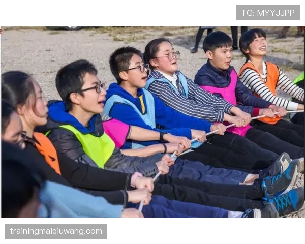 高抬腿犯规判罚标准到底有多模糊？裁判如何把握安全界限